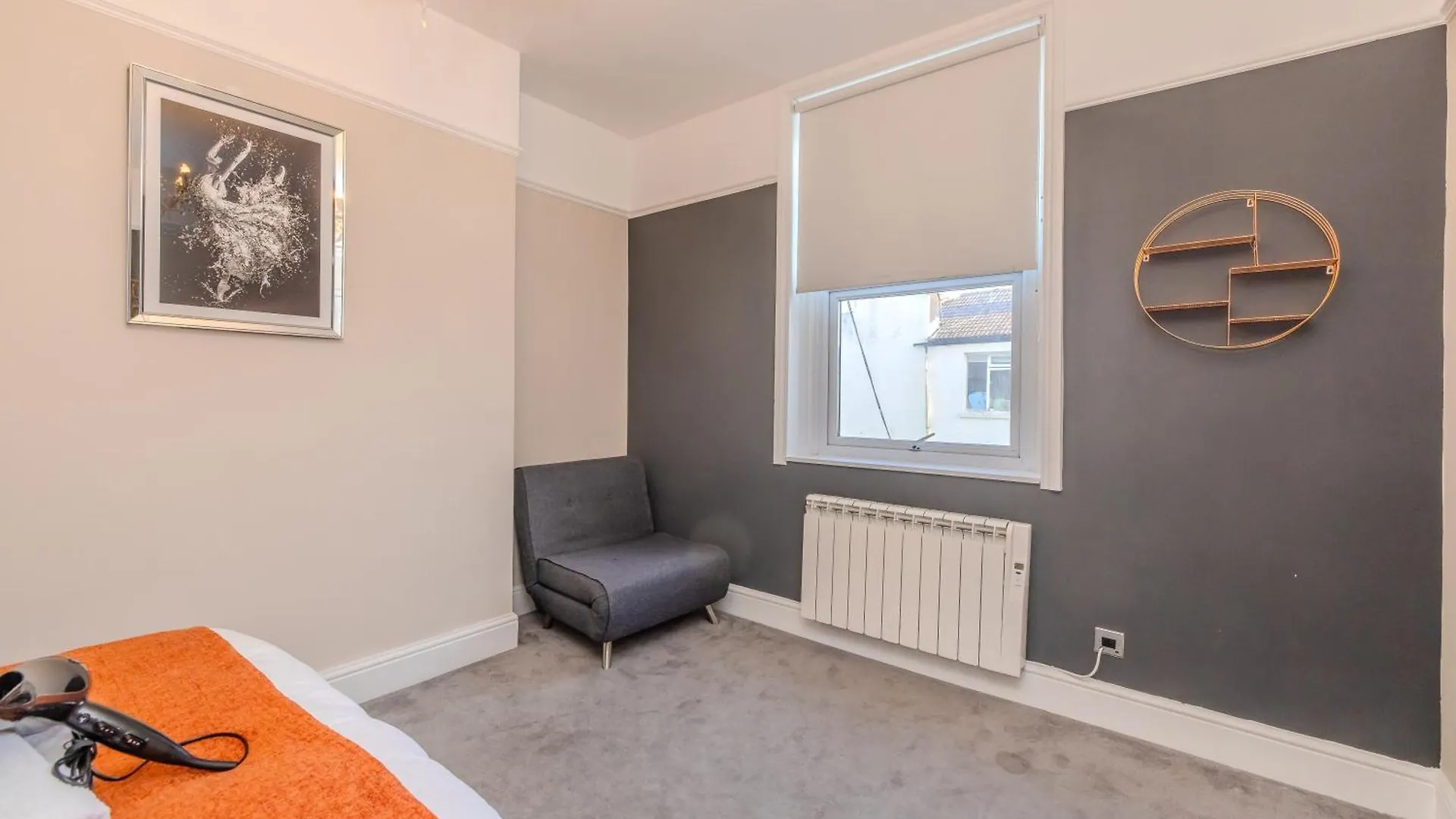 Relaxing 2 Bedroom Stay For 6 Brighton
